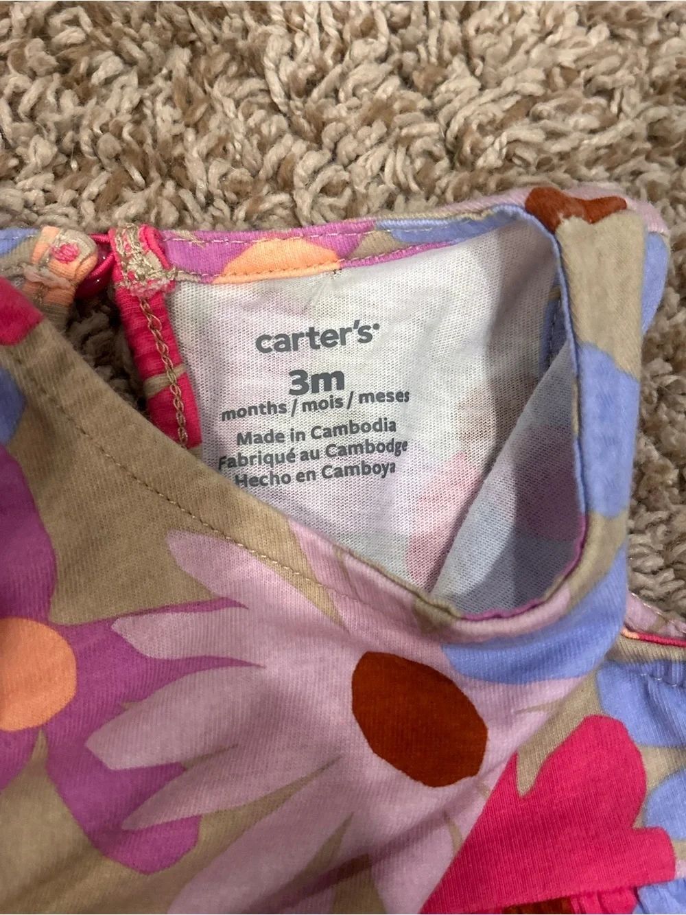 Baby girls lot of 0- 3 month clothing
lot of 5 girls - Picture 10 of 14